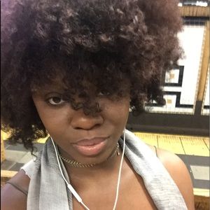 Meet your Posher, Latoya